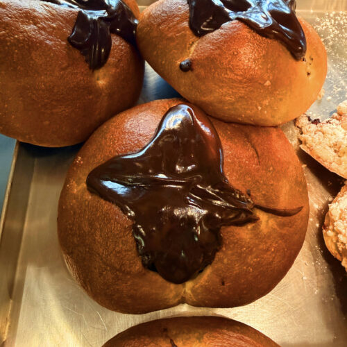 Brioche z czekoladą