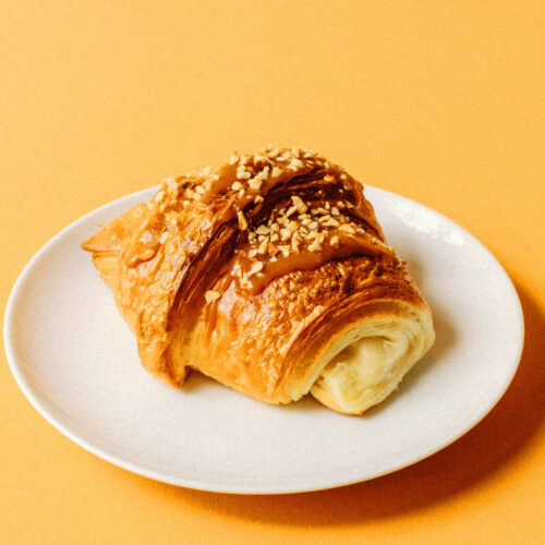 Croissant orzechowy